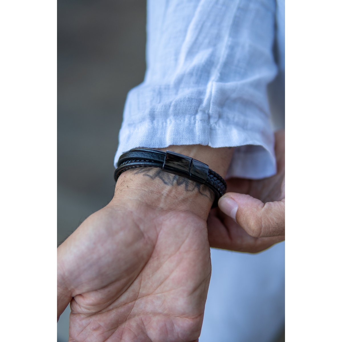SERASAR Wild Black Leather Bracelet – image 5