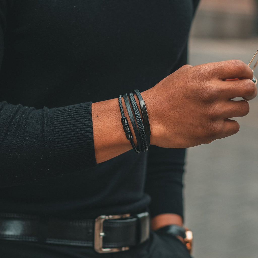 SERASAR Brave Black Leather Bracelet – image 5